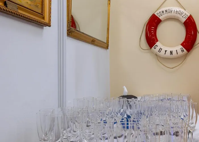 Dom Marynarza מלון גדינייה